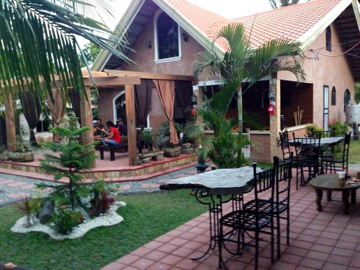 Bognot Lodge : Alvin Bognot Mt Pinatubo Guesthouse And Tours Santa Juliana 객실 사진